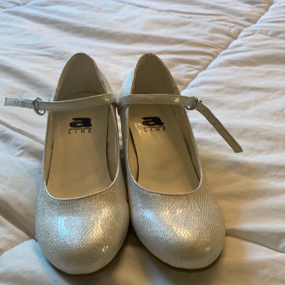 White/Silver Sparkly Fancy Shoe